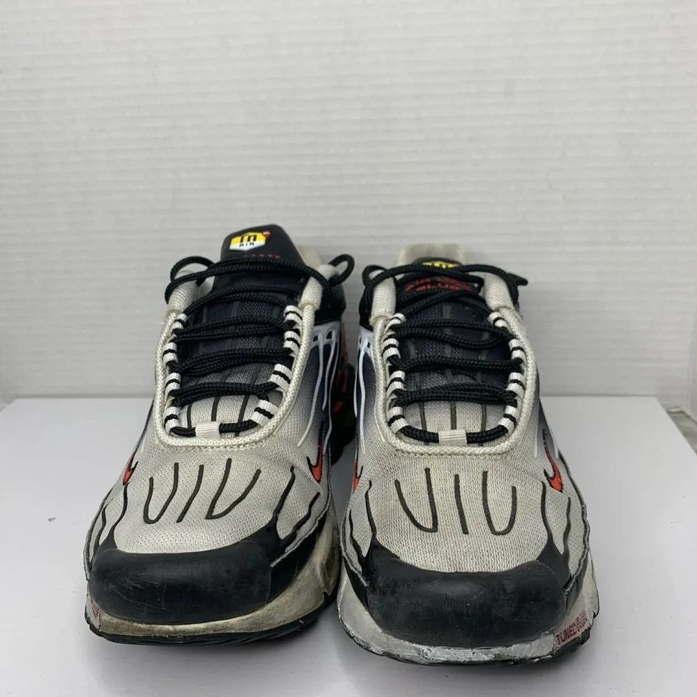Nike Air Max Plus 3 Black Red White Sneakers